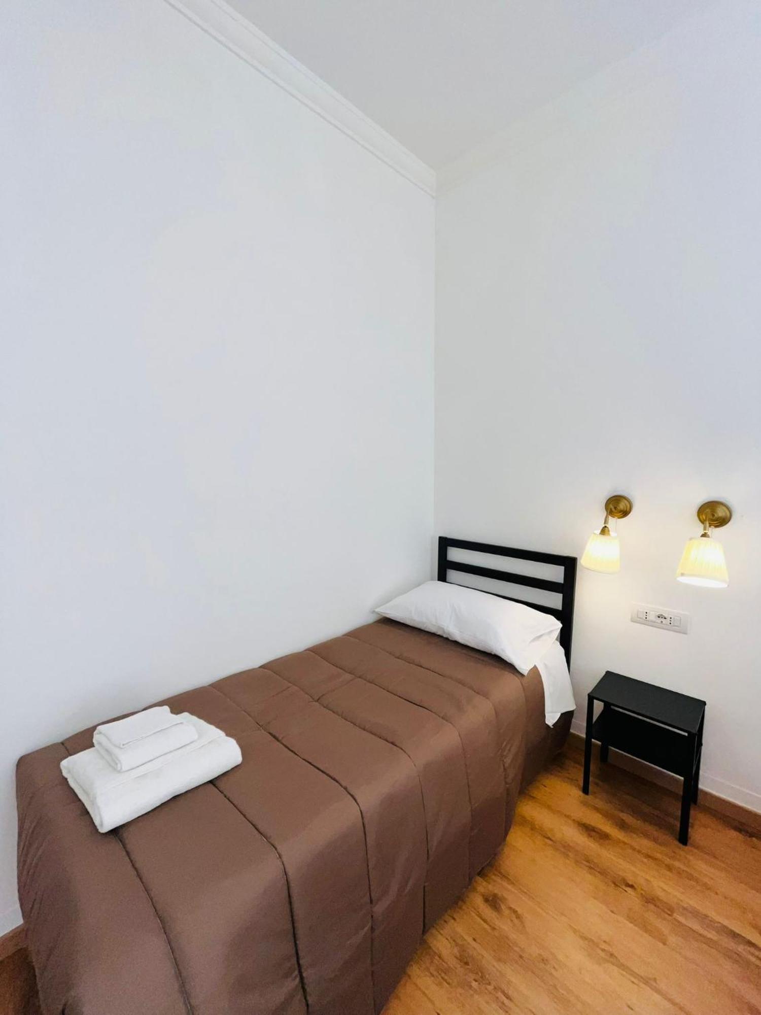 Oriani Bnb Bed and Breakfast Florens Exteriör bild