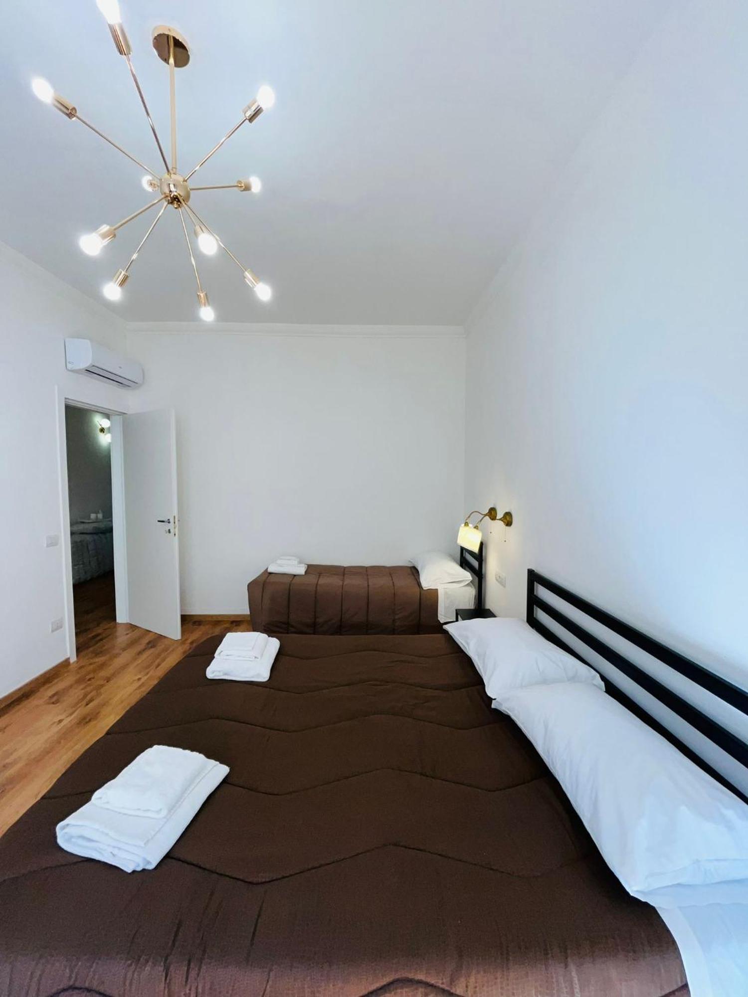 Oriani Bnb Bed and Breakfast Florens Exteriör bild