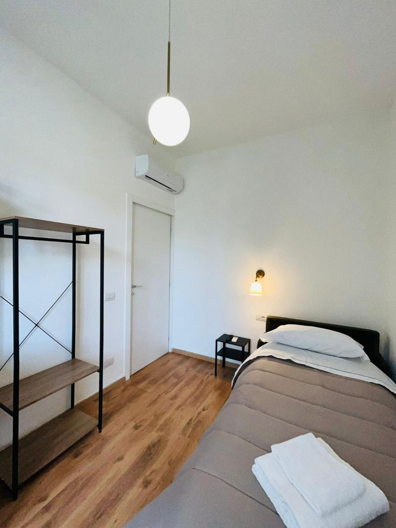 Oriani Bnb Bed and Breakfast Florens Exteriör bild